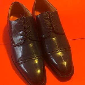 Elegant Black Leather Men's Oxfords